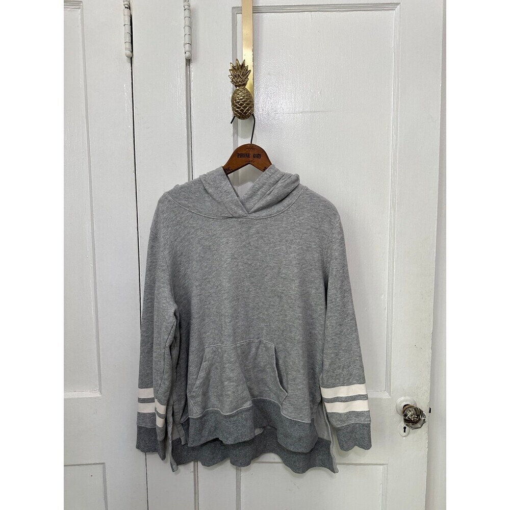 Old Navy women’s size large gray sweater with white stripes